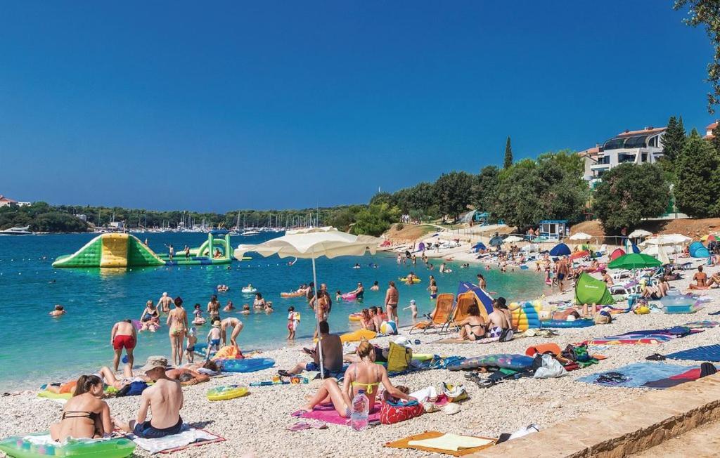 Apartmani Valdebek Pula Exteriör bild