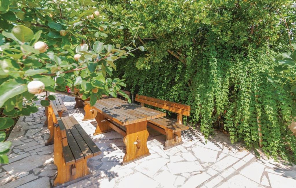 Apartmani Valdebek Pula Exteriör bild